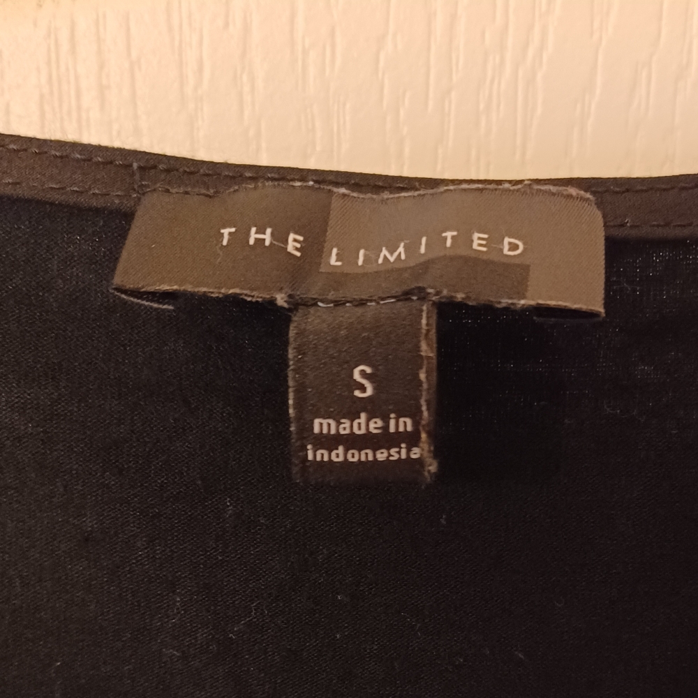 The Limited T-shirt Blouse - Picture 3 of 5